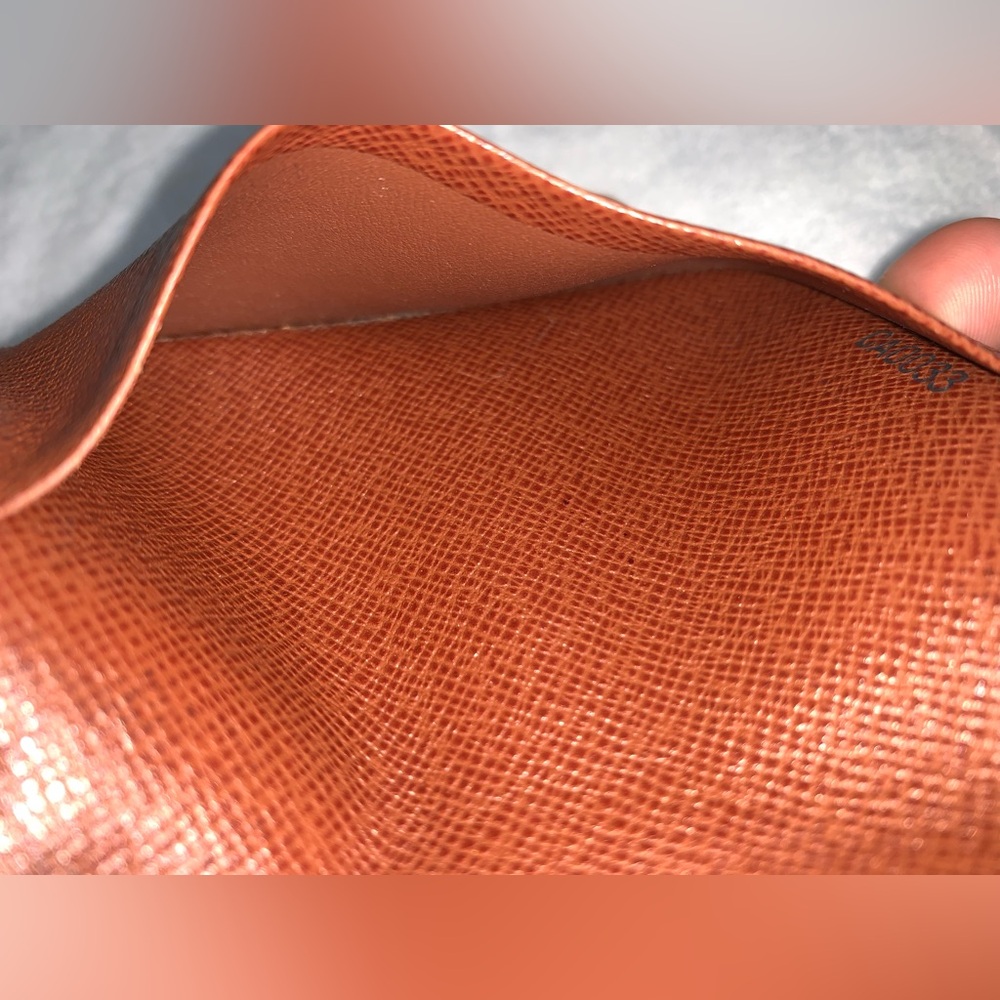 Louis Vuitton Monogram Wallet - Picture 10 of 13